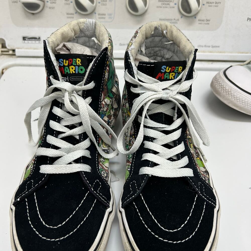 Vans x Nintendo Super Mario Sk8-Hi – Men’s 9.5 – Rare Collab